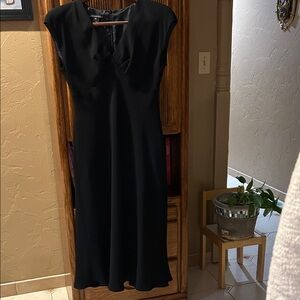 Jones Wear Classic Black Midi Dress